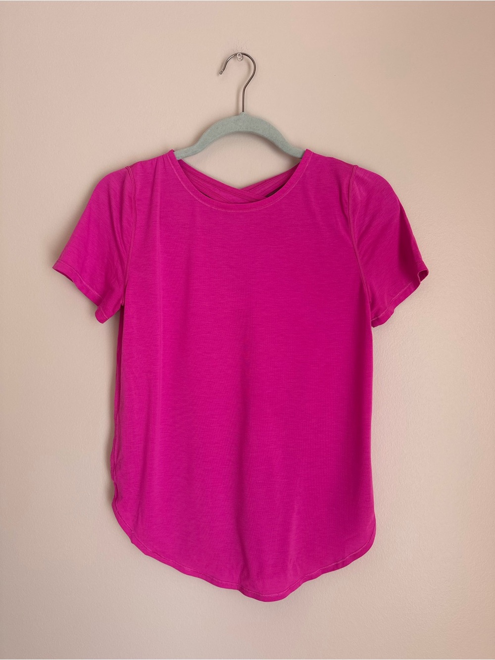 ivivva by lululemon Girls Pink Short Sleeve Top Size 14 Stretch Crossover back